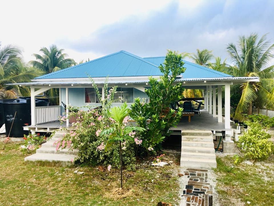 Property building, Patio, Garden, Garden