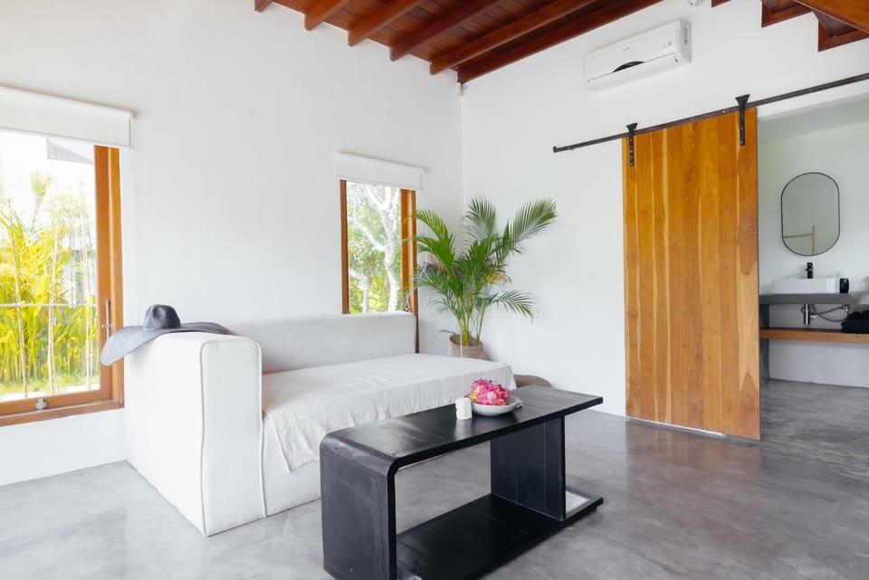 HOLA villas & lofts Uluwatu Villa in Bali