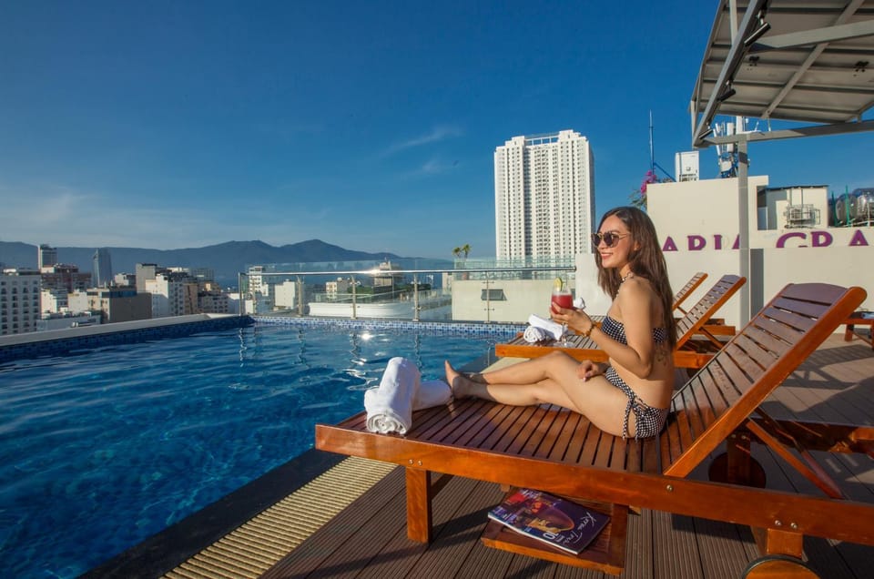People, Swimming pool, Swimming pool