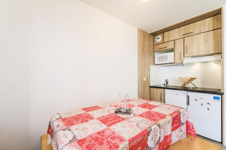 Bed, Bedroom, furniture