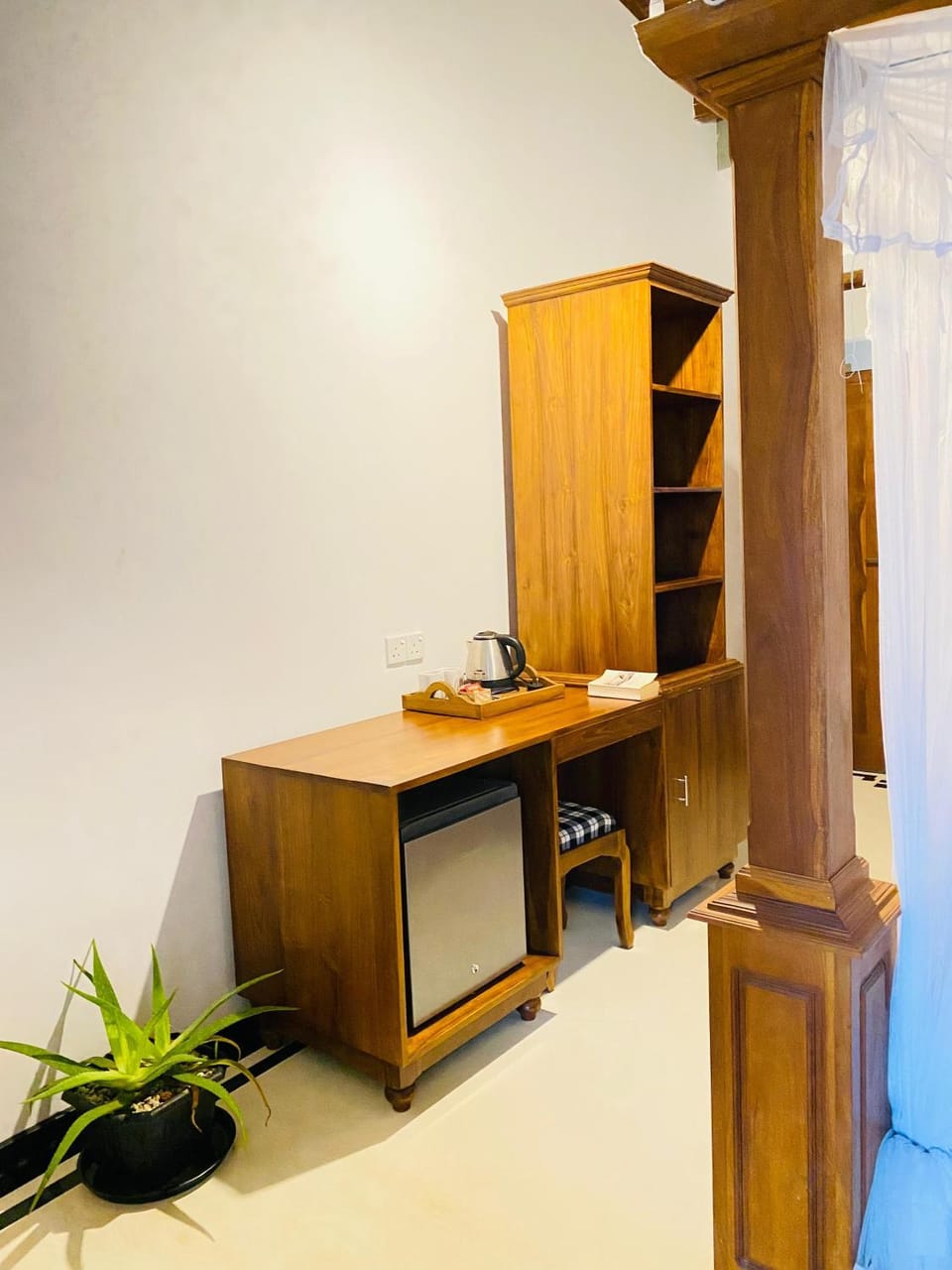wardrobe