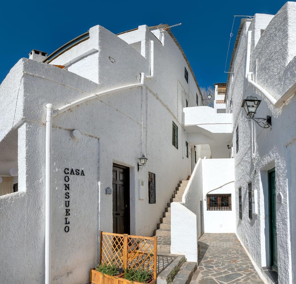 Property building, Facade/entrance, Neighbourhood, Lobby or reception