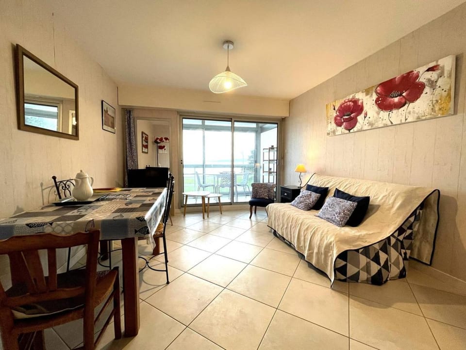 Appartement 3 étoiles avec belle vue sur mer à PERROS-GUIREC - ref 835 Apartment in Perros-Guirec