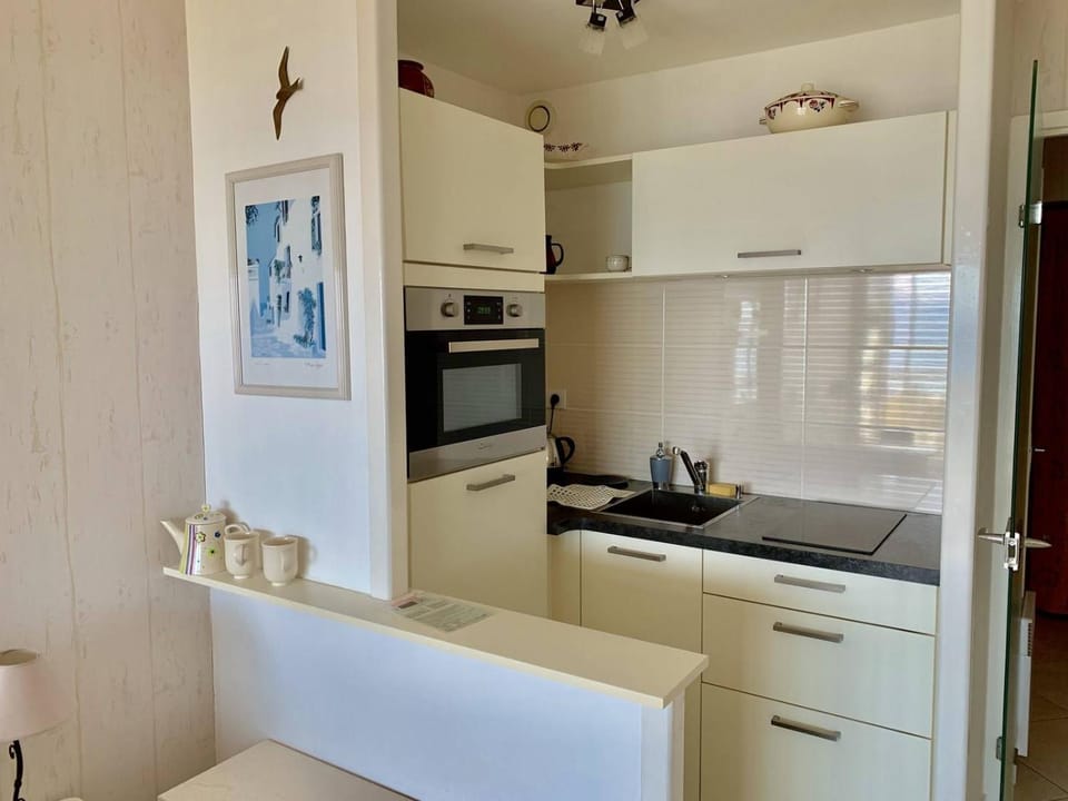Appartement 3 étoiles avec belle vue sur mer à PERROS-GUIREC - ref 835 Apartment in Perros-Guirec