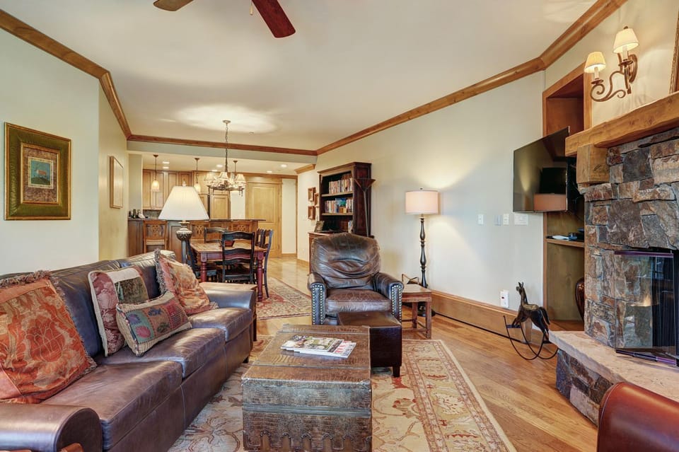 Luxurious 2 Bedroom Condo 50 Feet From The Slopes! condo Apartment in Edwards