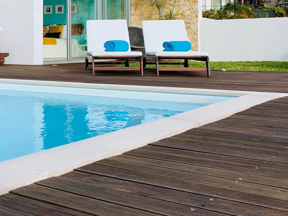 Swimming pool, Swimming pool