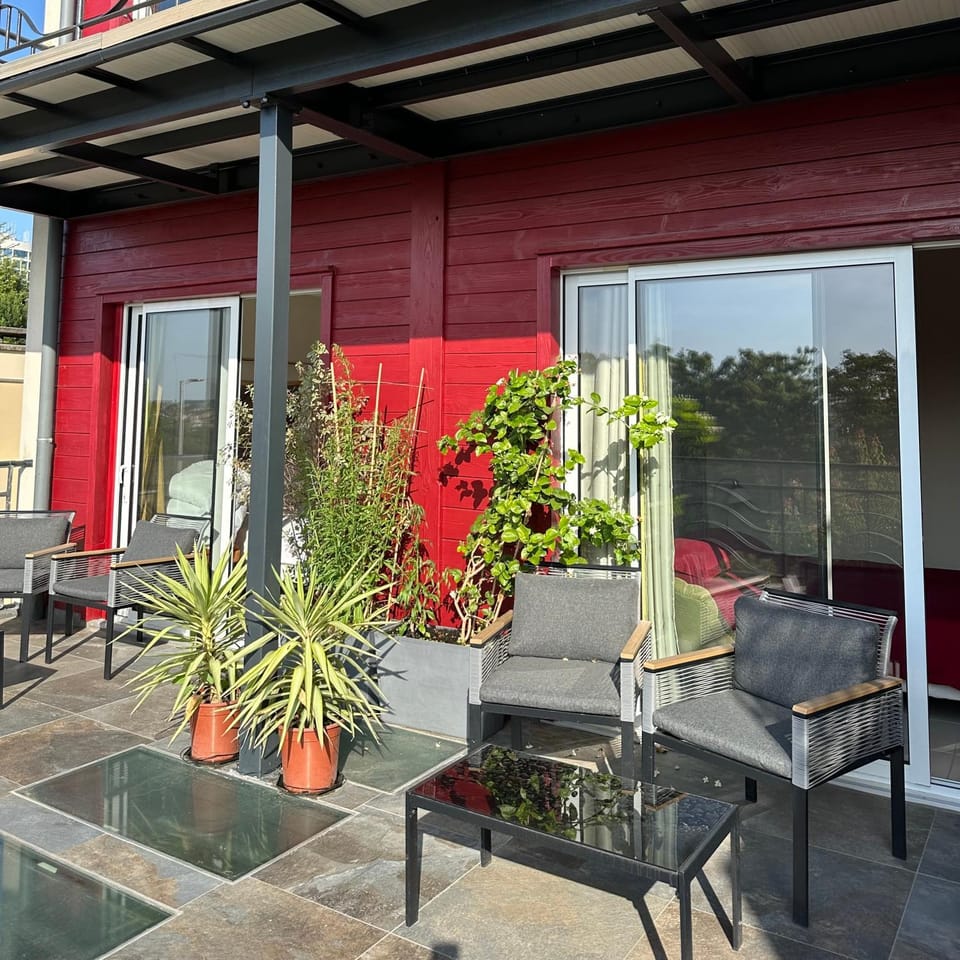 Patio, View (from property/room), Balcony/Terrace, Garden view