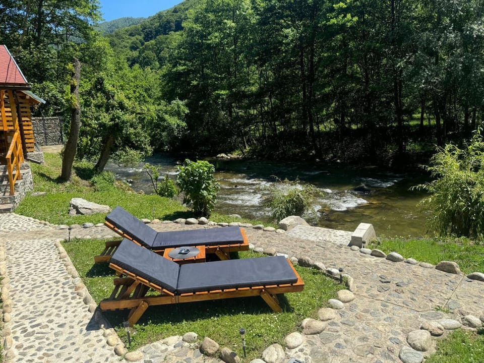 Woods Retreat House in Serbia