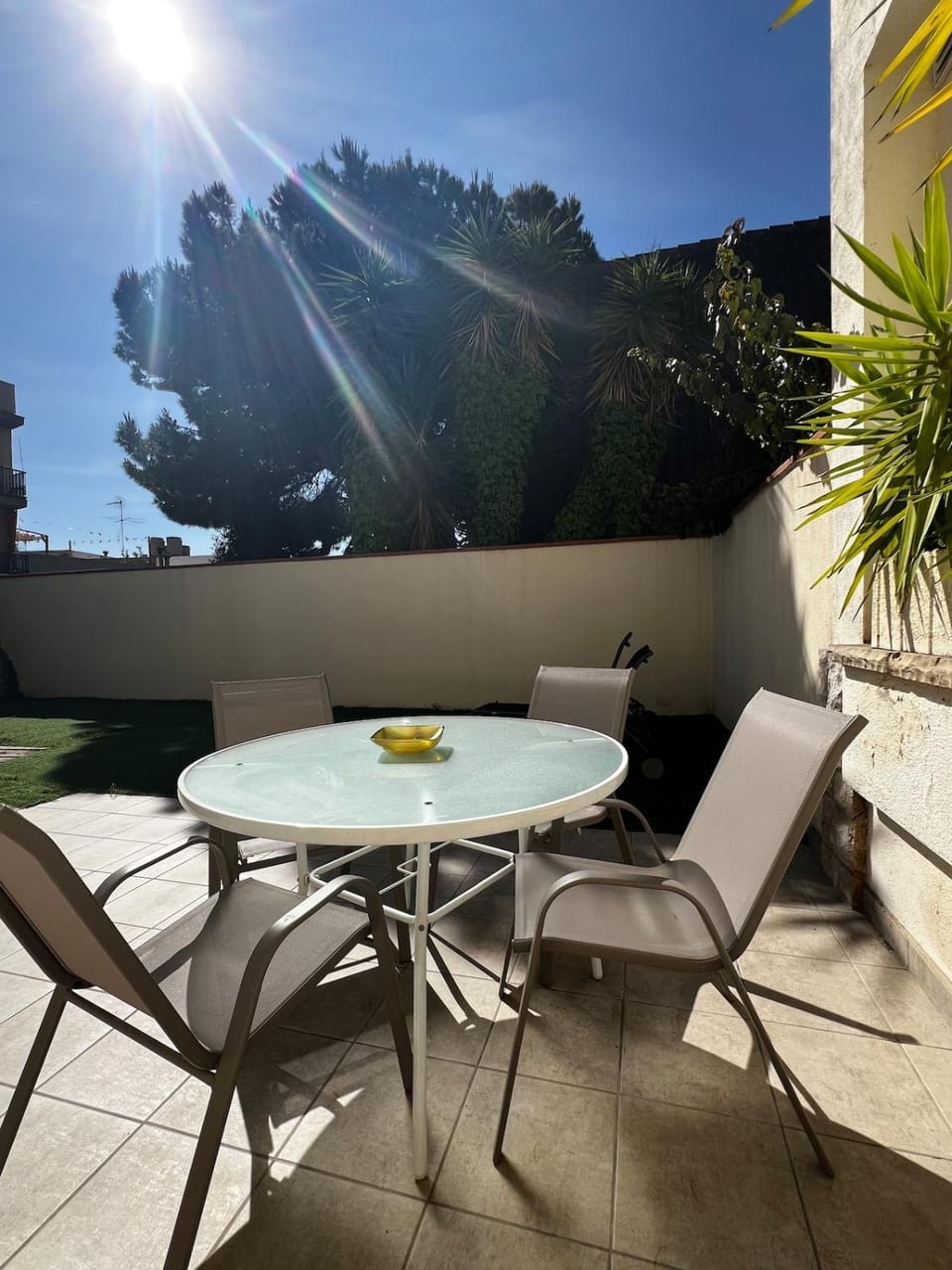 ALOJAMIENTO CON JARDIN 20KM BARCELONA House in Maresme