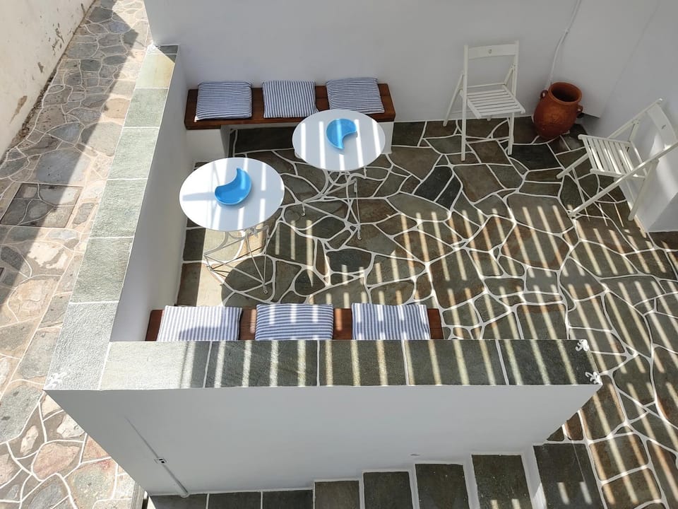 Casa Centrale 2 House in Milos