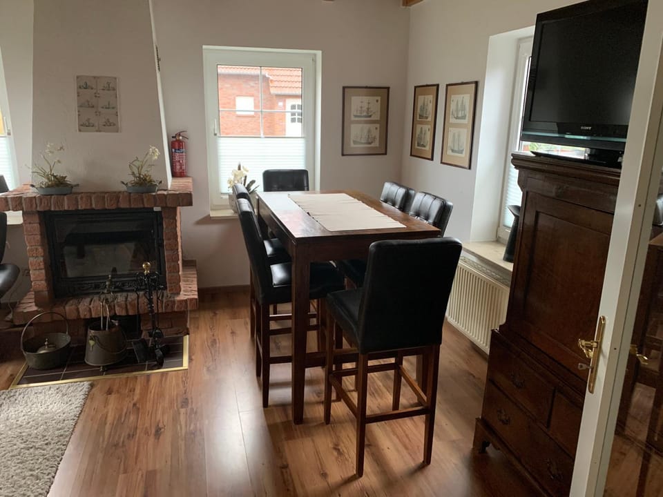 Living room, Photo of the whole room