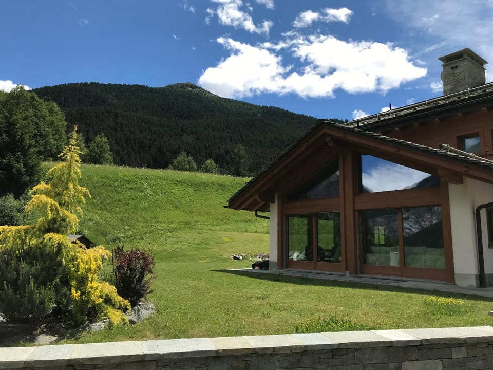 Property building, Garden