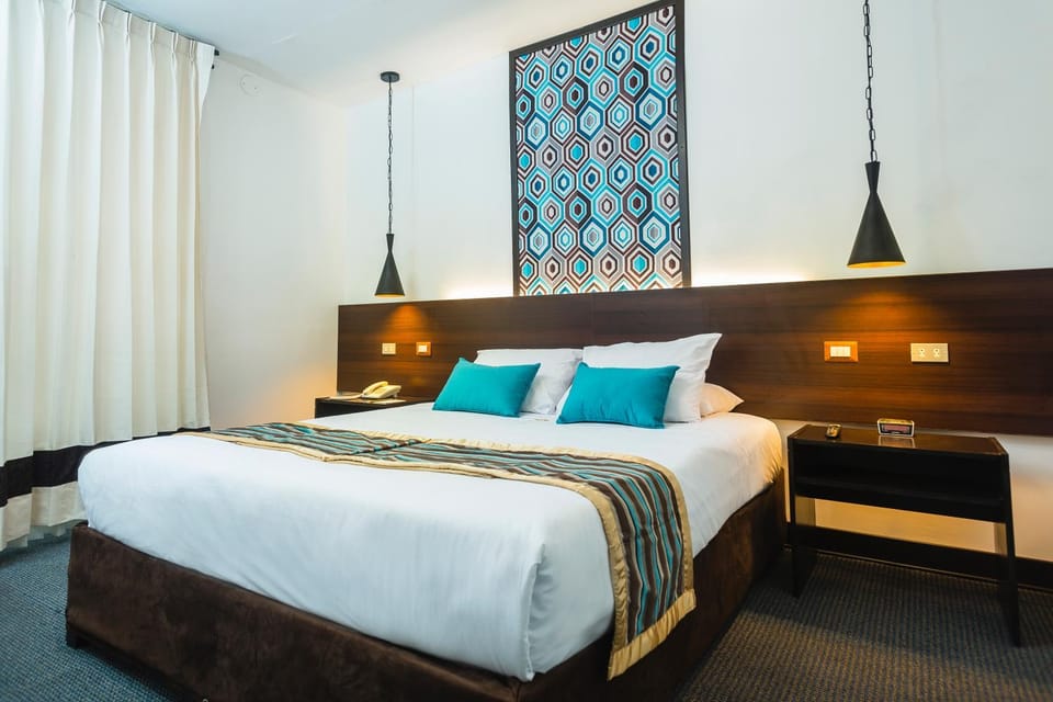 Bed, Coffee/tea facilities, Photo of the whole room, Bedroom, heating, internet, safe