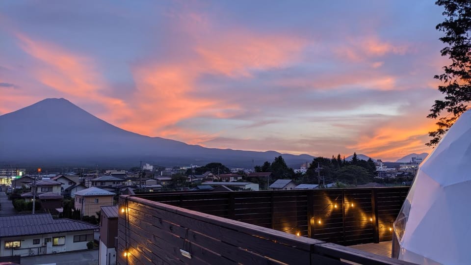 Natural landscape, Mountain view, Sunset, Internal: Not applicable to any particular room