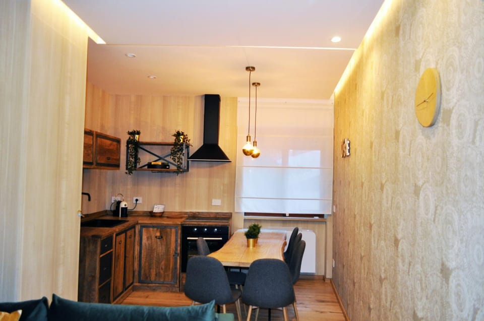 Dining area, Communal kitchen