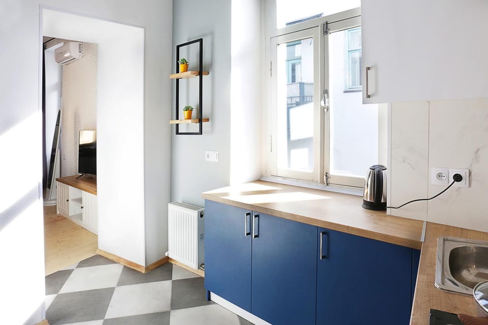 Kitchen or kitchenette, kitchen