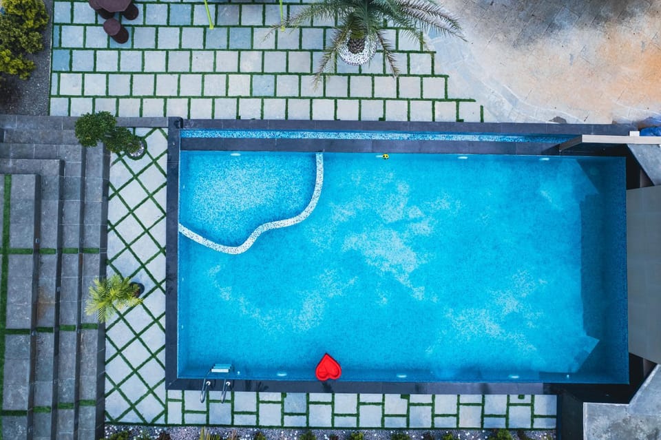 Pool view, Swimming pool