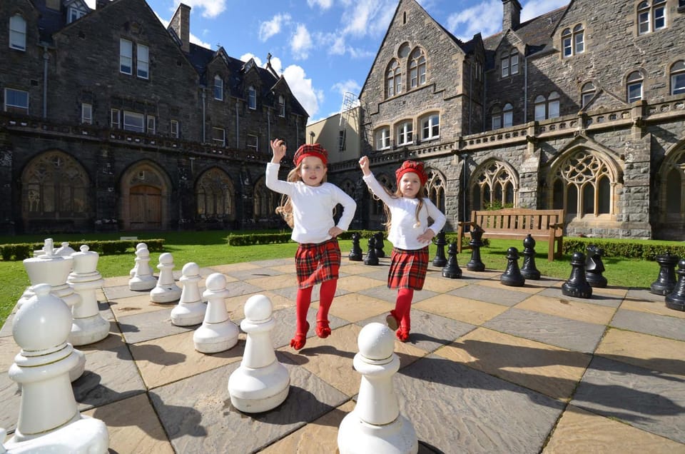 Property building, Garden, Decorative detail