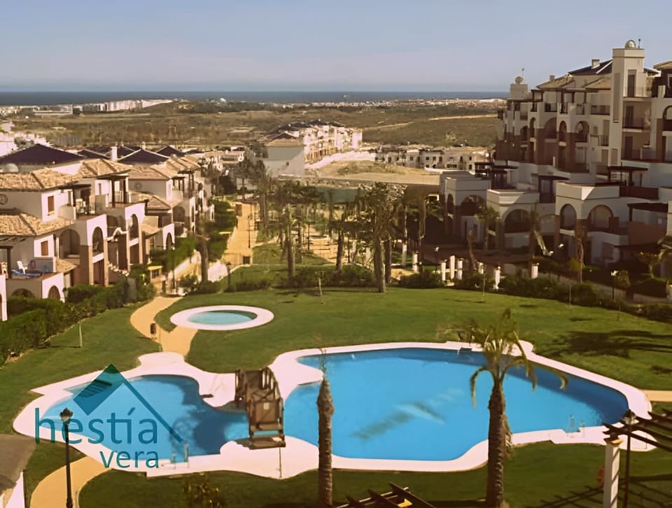 Property building, Bird's eye view, Garden, Garden view, Pool view, Swimming pool