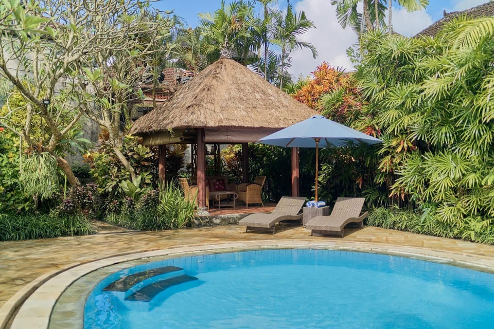 Natural landscape, Garden, Pool view, Swimming pool, sunbed