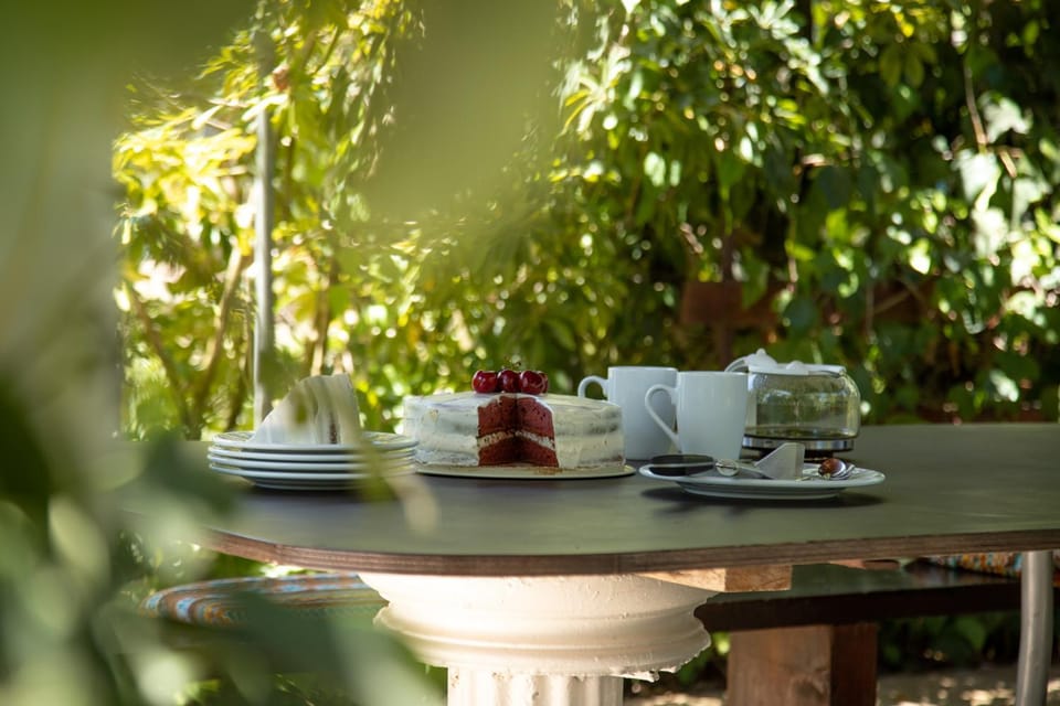 Garden, Dining area