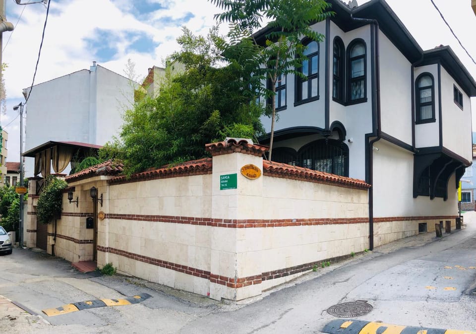 Property building, Day, Neighbourhood, Street view