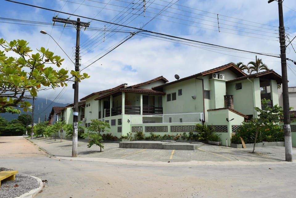 Property building, Street view