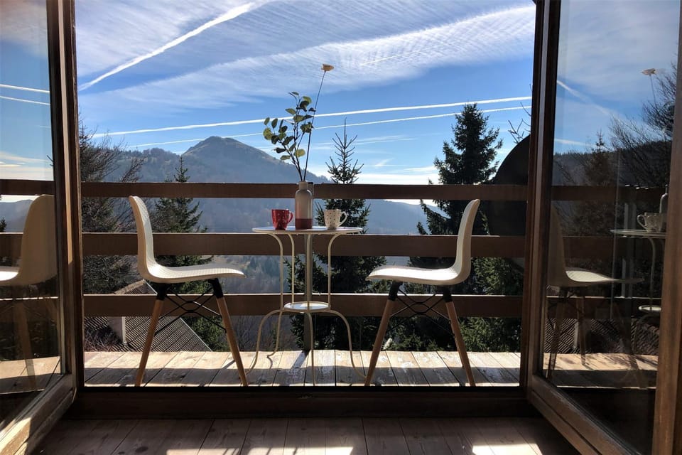 Balcony/Terrace, Seating area, Autumn, Landmark view, Mountain view