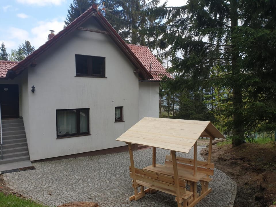 Apartament Biały Domek - 5D Apartamenty Apartment in Lower Silesian Voivodeship