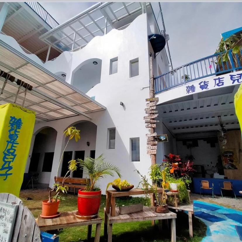 Jinlun Creative Grocery store son homestay Vacation rental in Kaohsiung