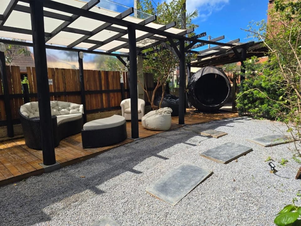 Patio, BBQ facilities