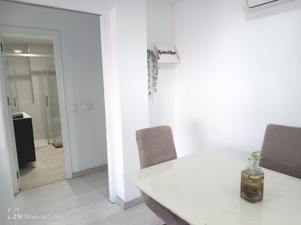 Piso con ParkinPrivado y A10minutosdelaplayaandando Apartment in Malaga