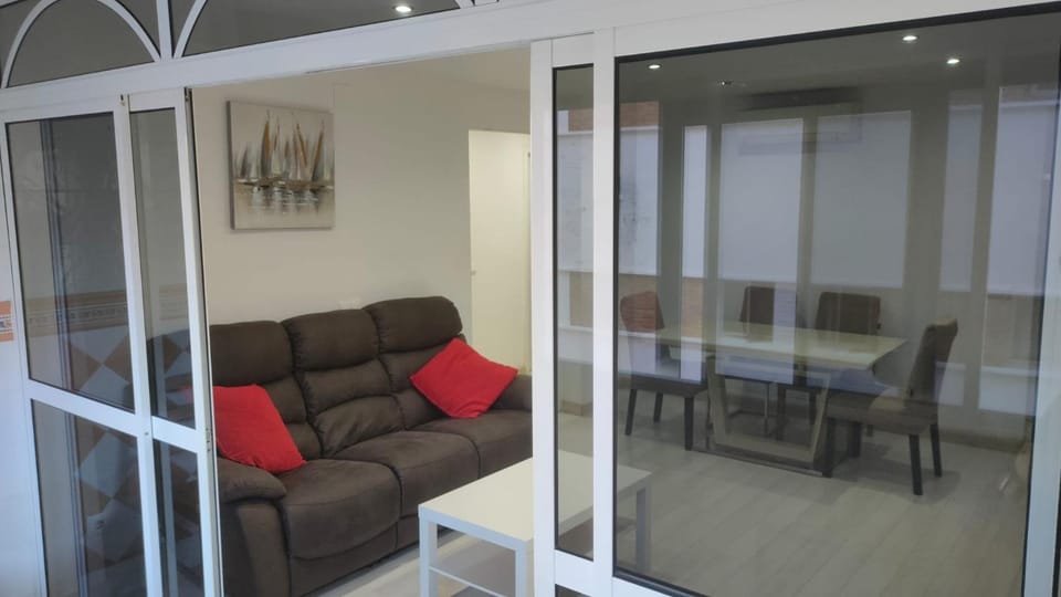 Piso con ParkinPrivado y A10minutosdelaplayaandando Apartment in Malaga