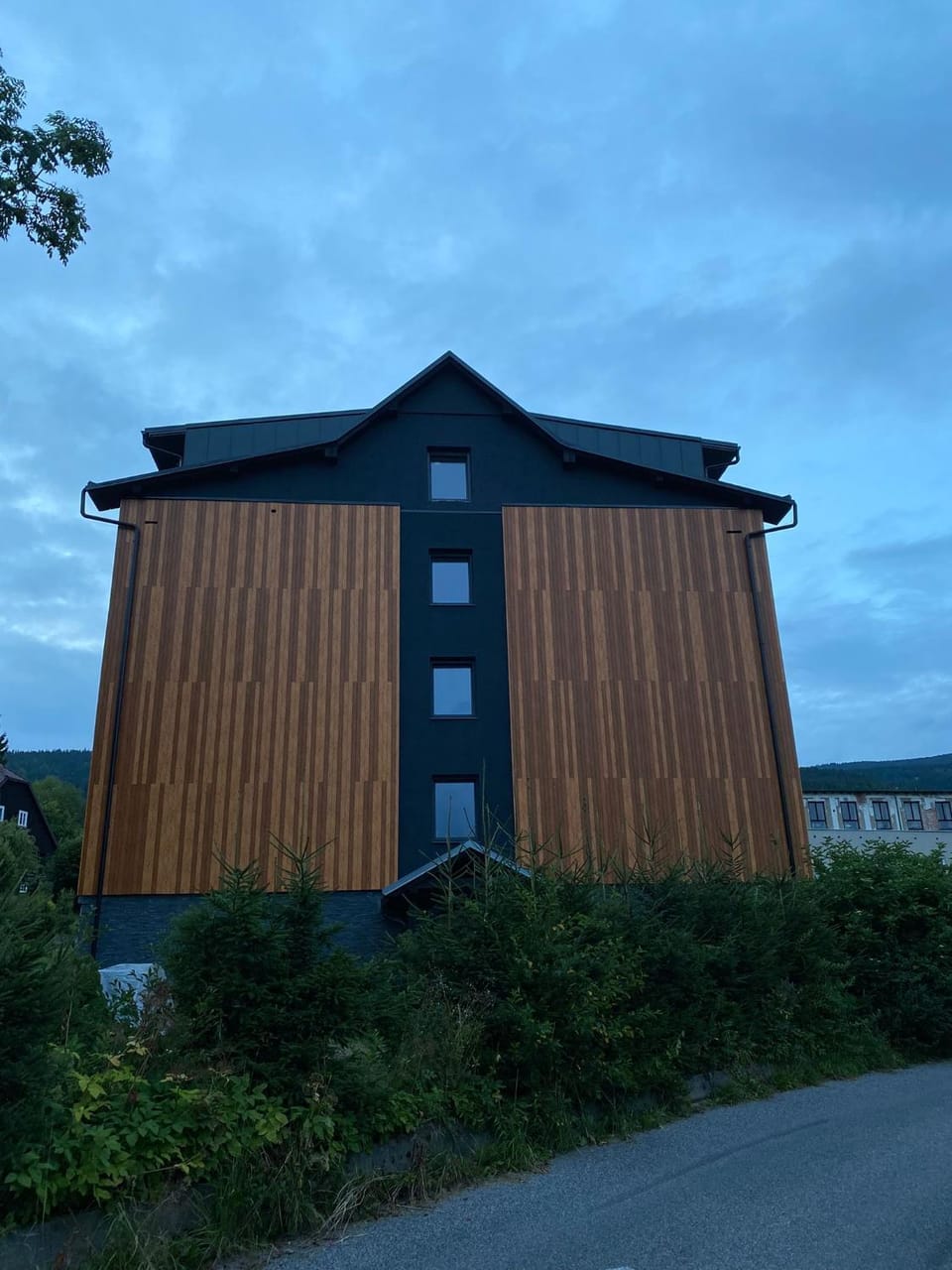 Property building, Day