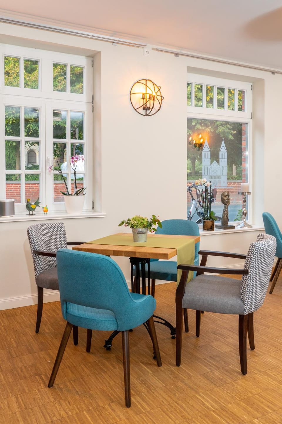 Lounge or bar, Breakfast