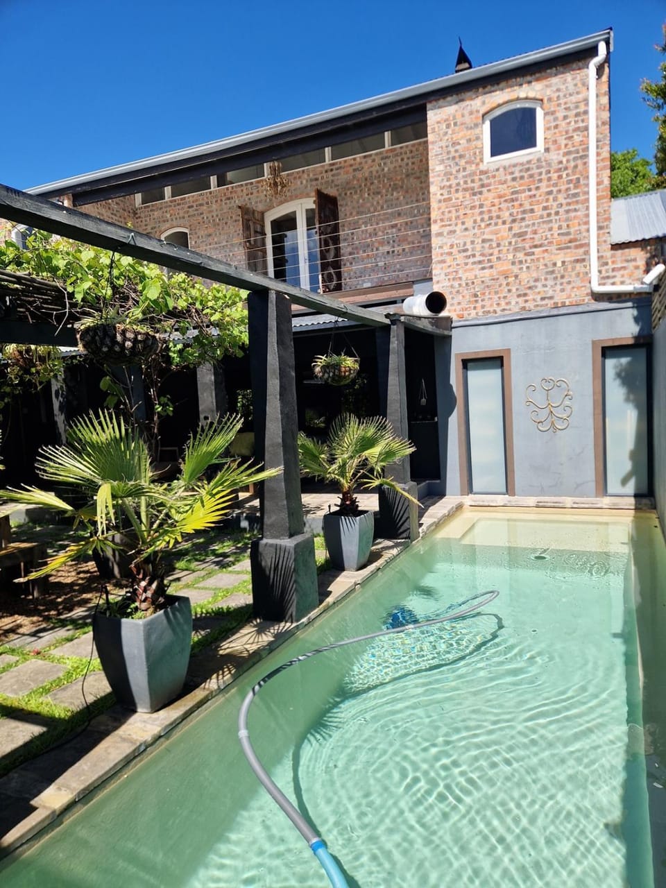 Property building, Swimming pool