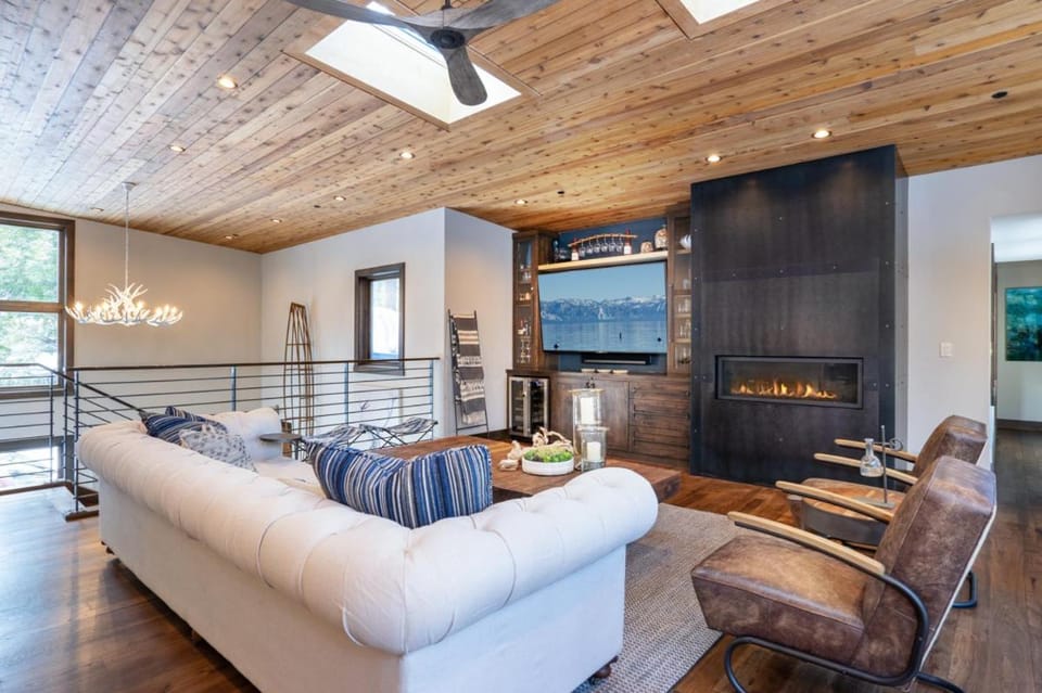 West Shore - West Shore Hideaway House in Tahoma