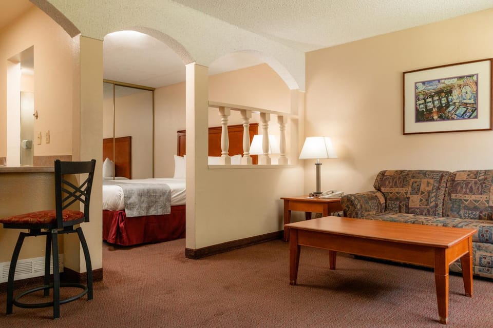 Seating area, Bedroom