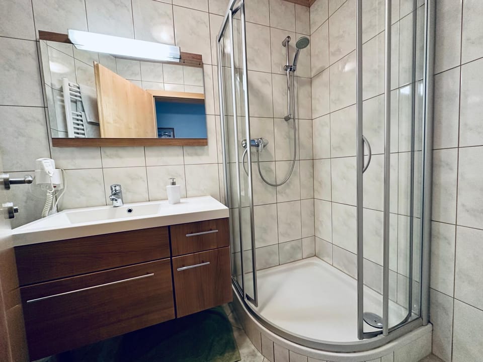 Bathroom, Living room