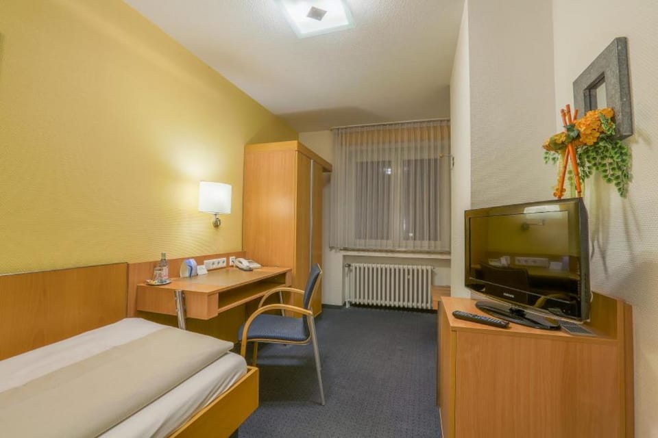 TV and multimedia, Photo of the whole room