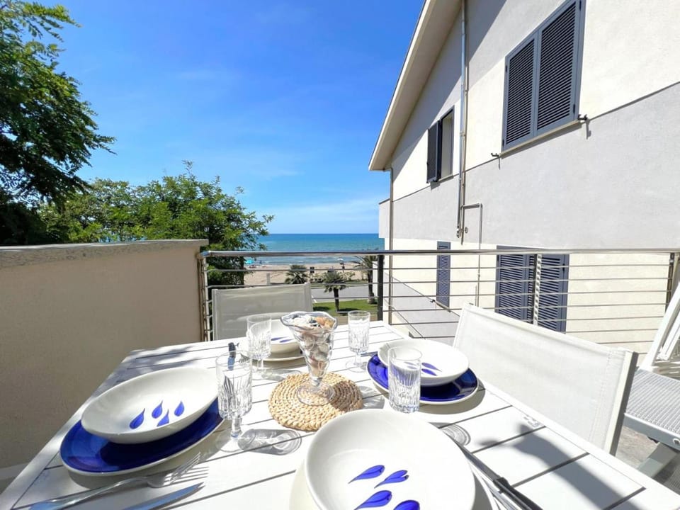 Balcony/Terrace, Dining area, Sea view