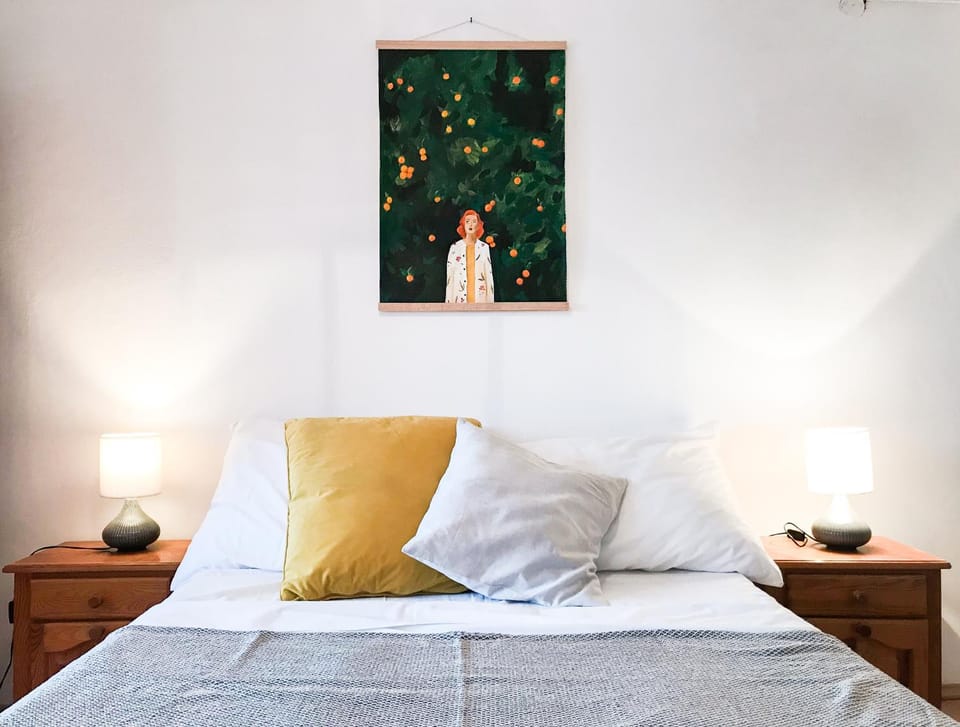 Bed, Photo of the whole room, Decorative detail, Bedroom