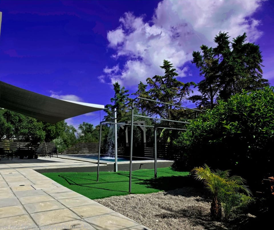 Garden, Swimming pool