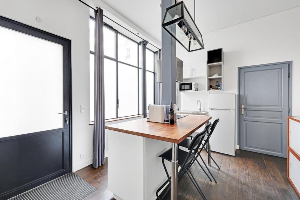 Renovated Design Apartment In Montparnasse Apartment in Paris