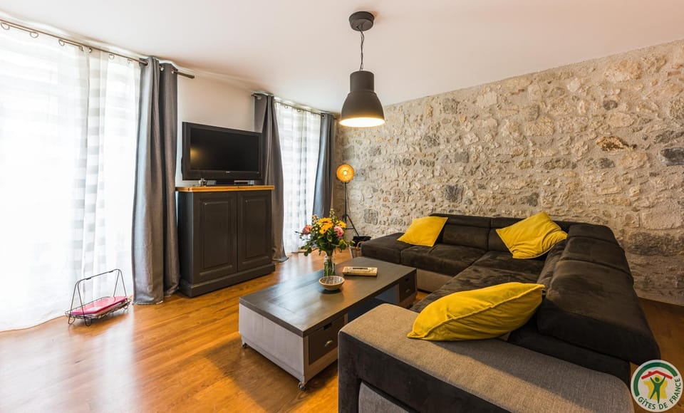 Les Gîtes du château - Le loft HENRI IV - Magnifique Appartement face au château Apartment in Occitanie