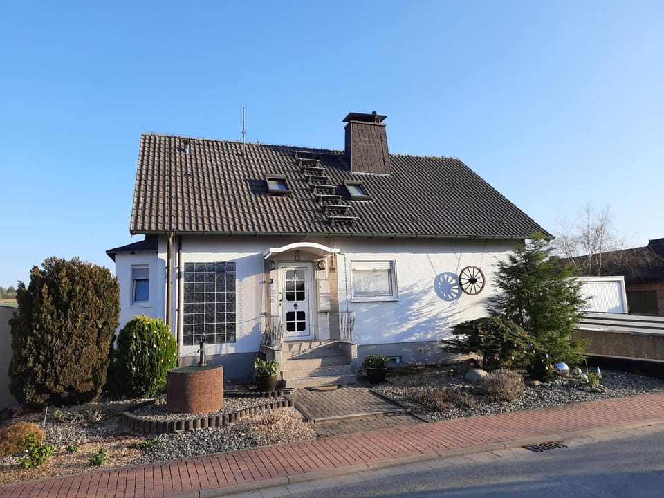 Property building, Street view