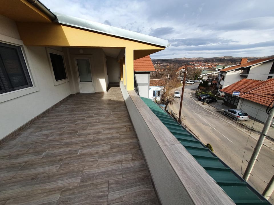 Neighbourhood, Balcony/Terrace, City view, Street view