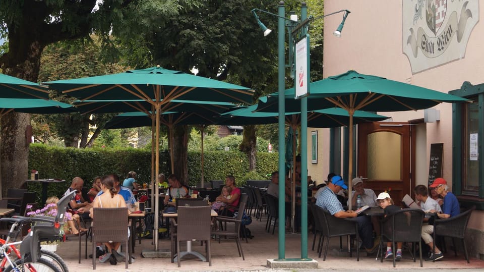 Restaurant/places to eat, Summer