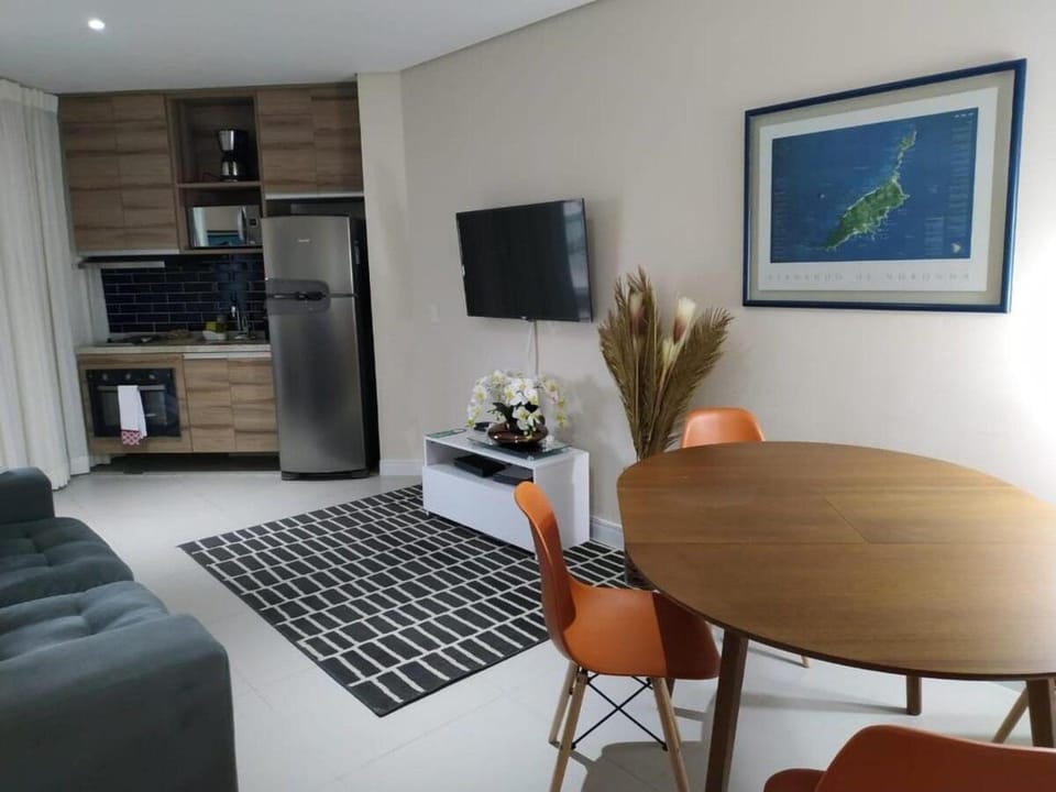 Kitchen or kitchenette, Living room, Seating area, Dining area, minibar