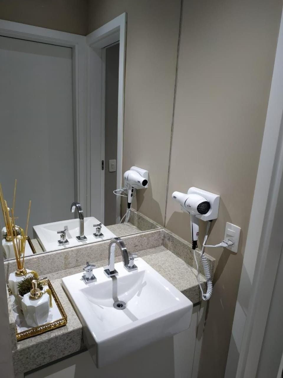 Bathroom, heating